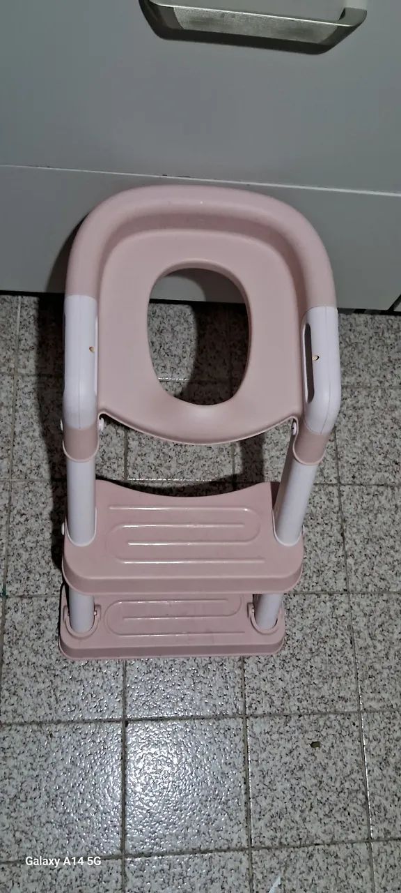 Assento redutor com escada para meninas - Foto 3