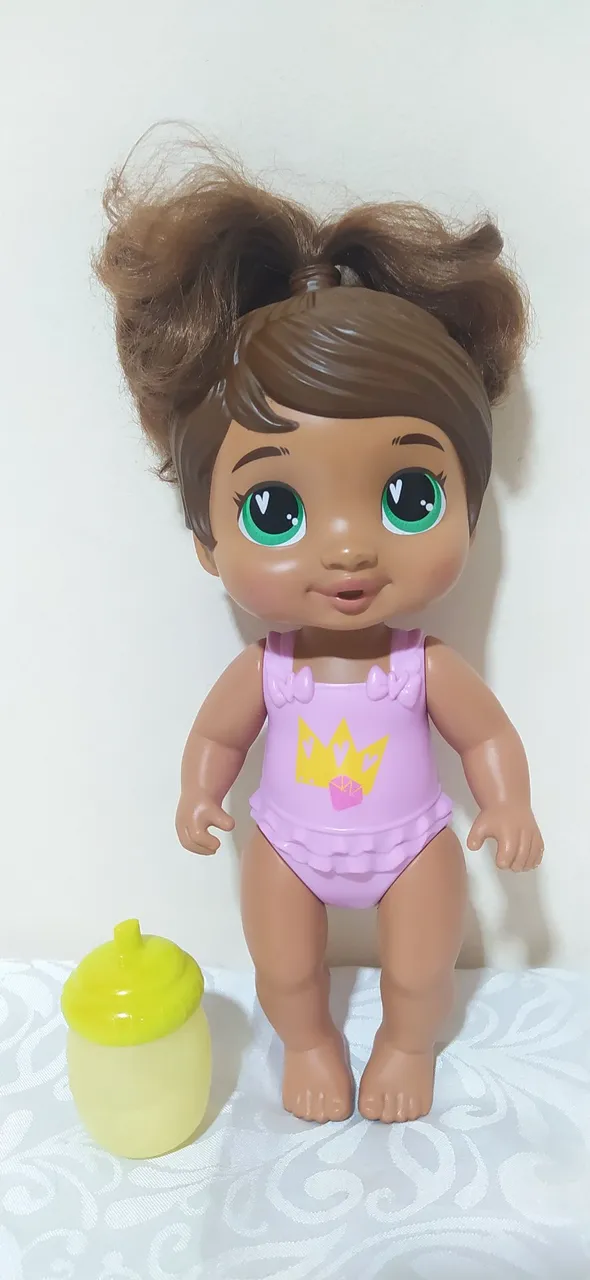 Boneca Baby Alive bebê shampoo.