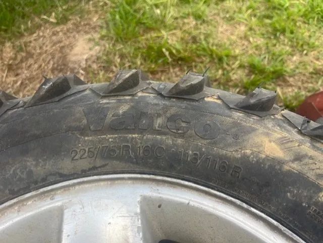 PNEUS OFFROAD PARA TRILHA COM RODAS TRACKER R$ 3000 - Foto 4