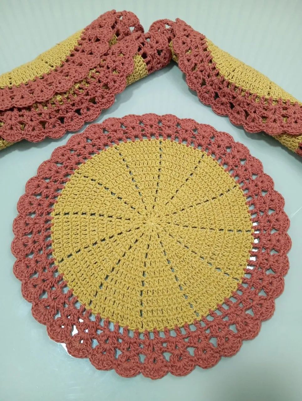 Round Crochet Placemat - 4 Units - 39 cm