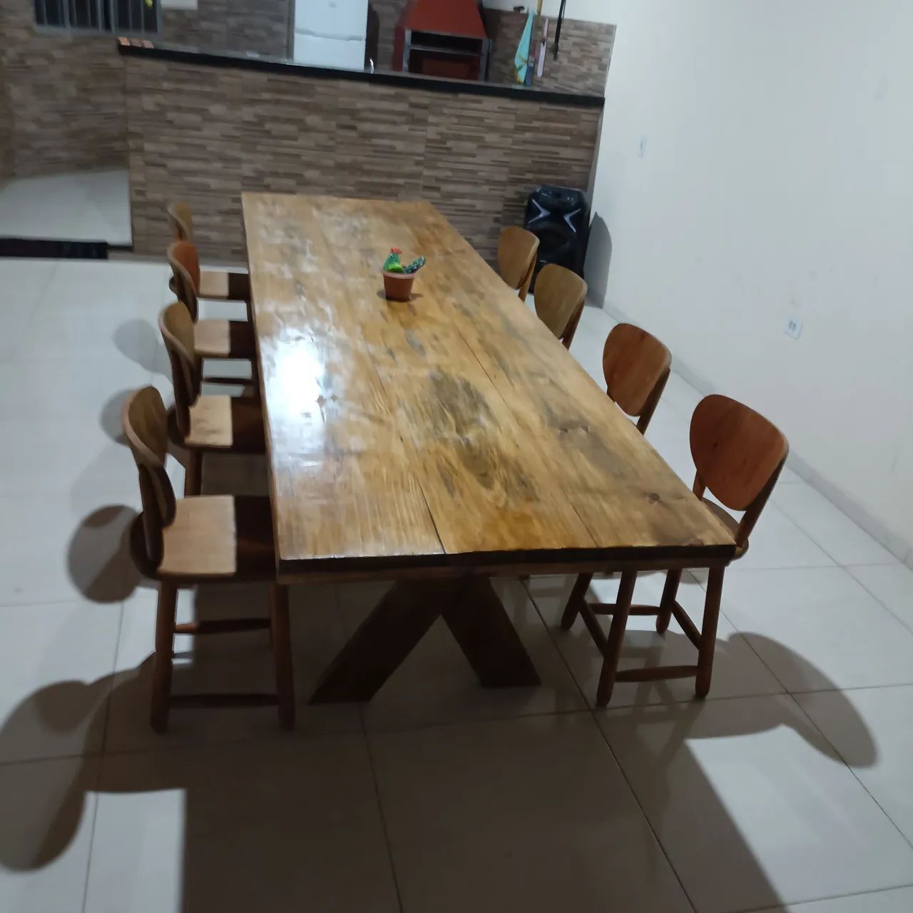 Mesa de Jantar Rústica de Madeira - Foto 2