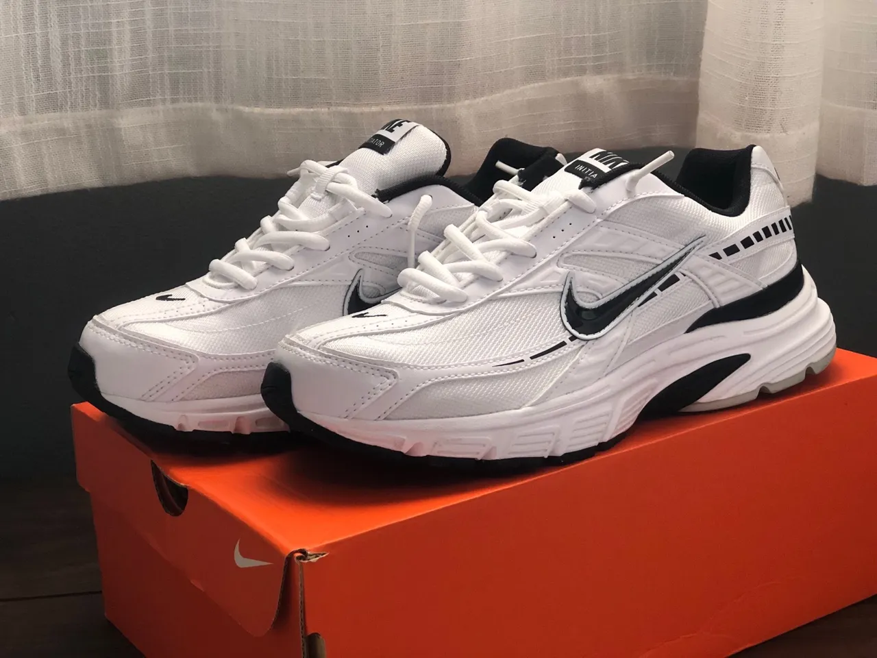 Nike Initiator Branco (40)