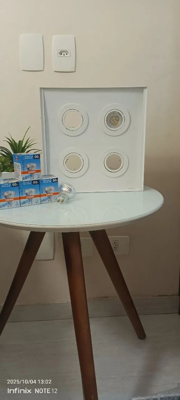 Spot 4 lâmpadas 