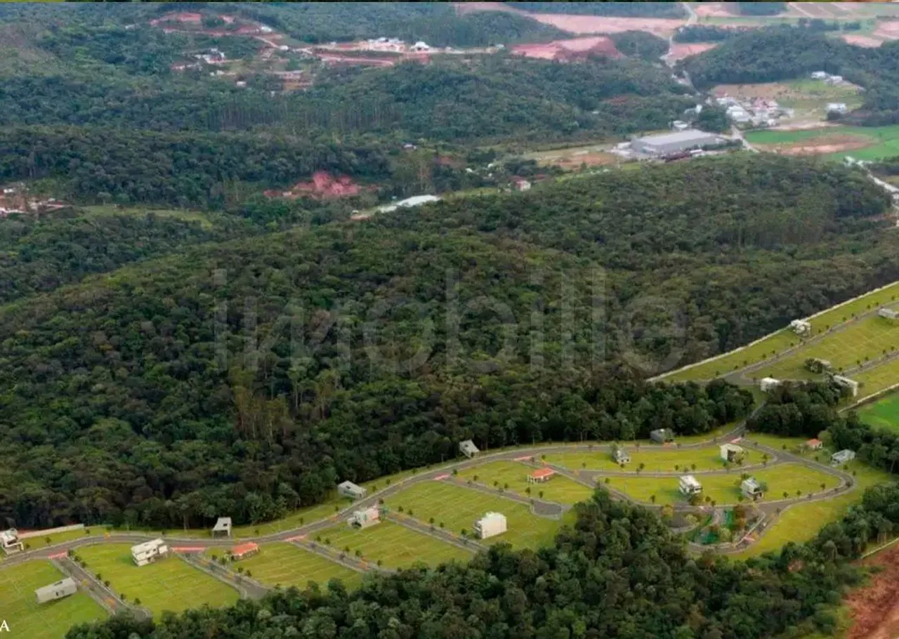 Terreno no condomínio Alínea Reserva em Itajaí