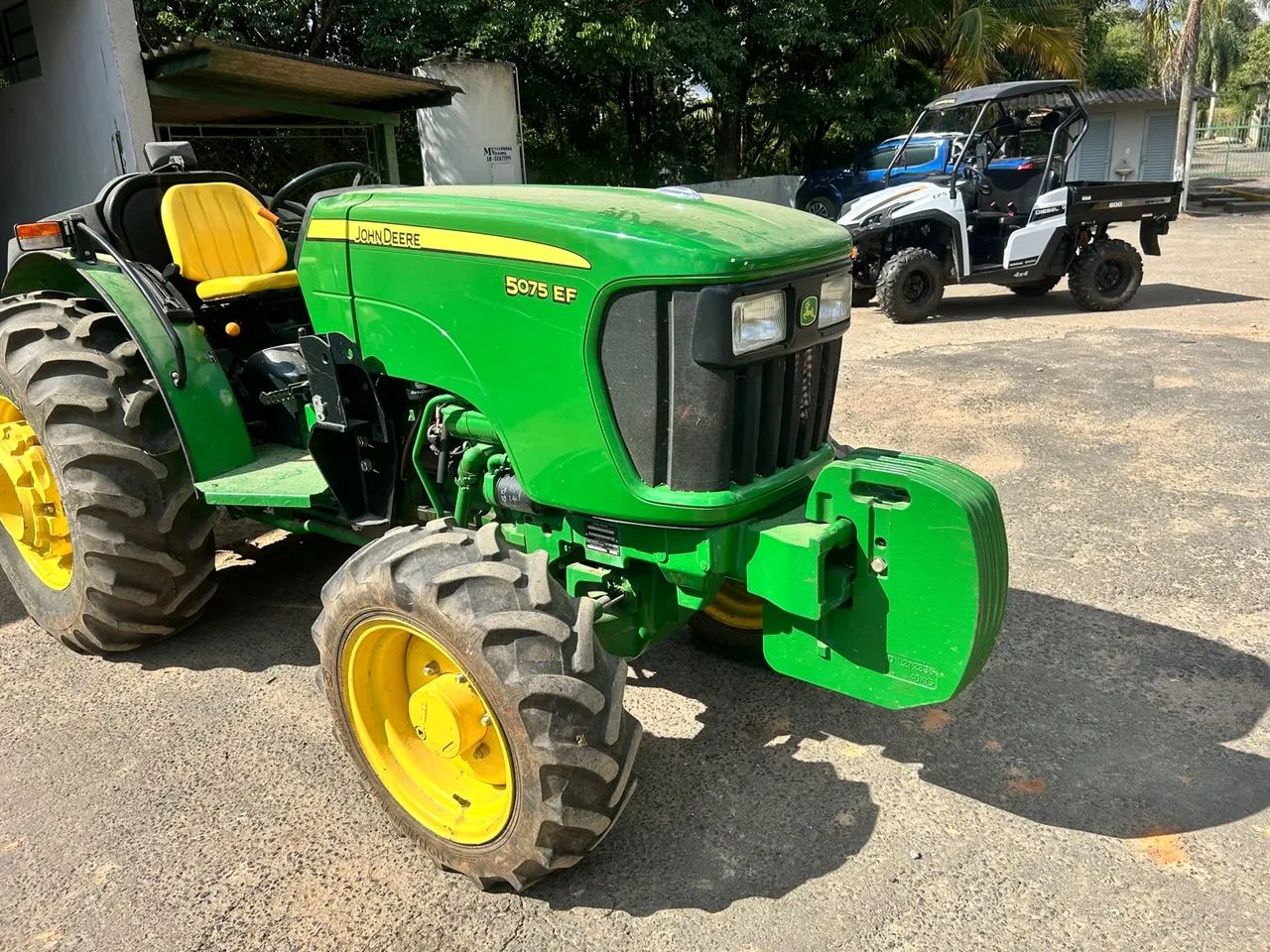 John Deere 5075f
