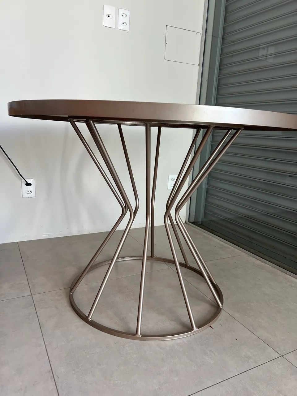 Mesa base de ferro e tampo MDF65204505353987122