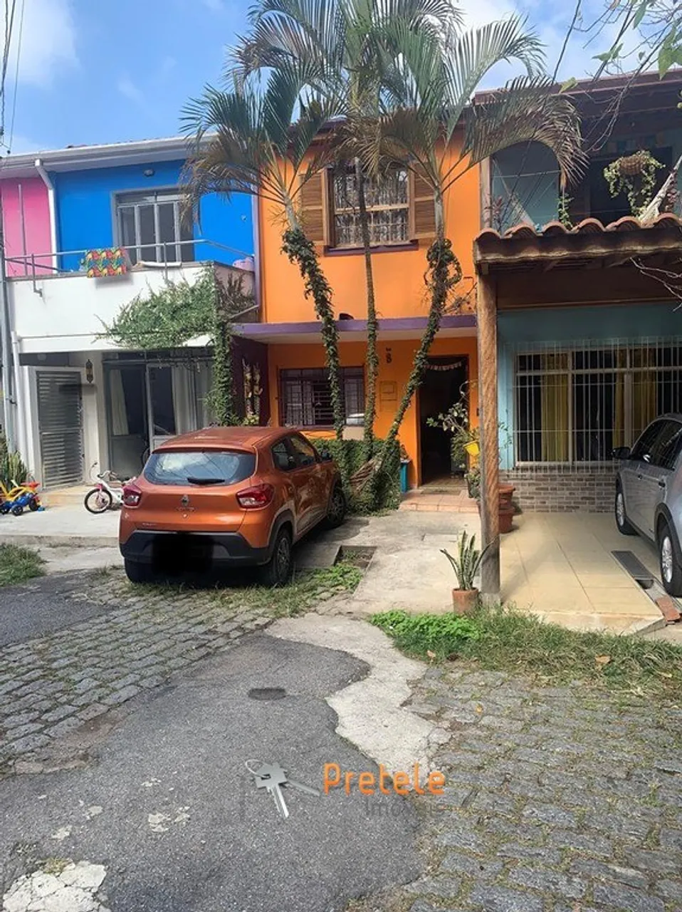 SOBRADO CONDOMINIO FECHADO NA RUA GUAIPÁ 98m²