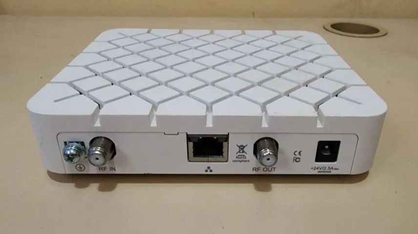 Modem Gemini Gilat Satellite Networks Skyedge Ii-c - Branco Branco - Foto 2