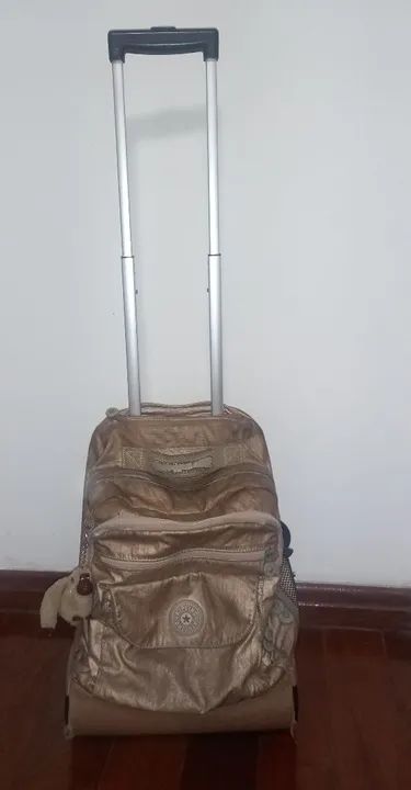 Mala de Viagem Kipling Dourada com Rodinhas