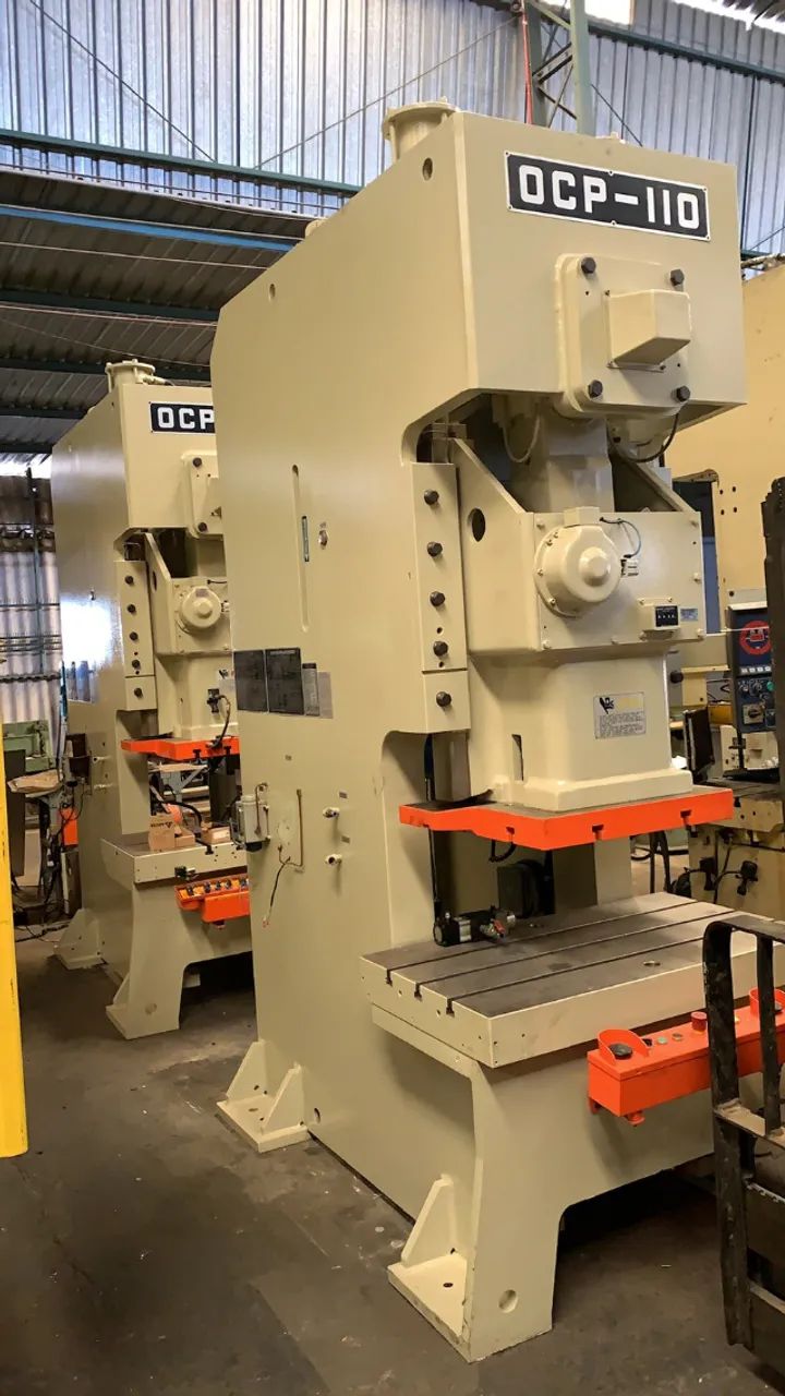 Prensa Excêntrica Chin Fong modelo OCP-110 de 110 ton ano 2010