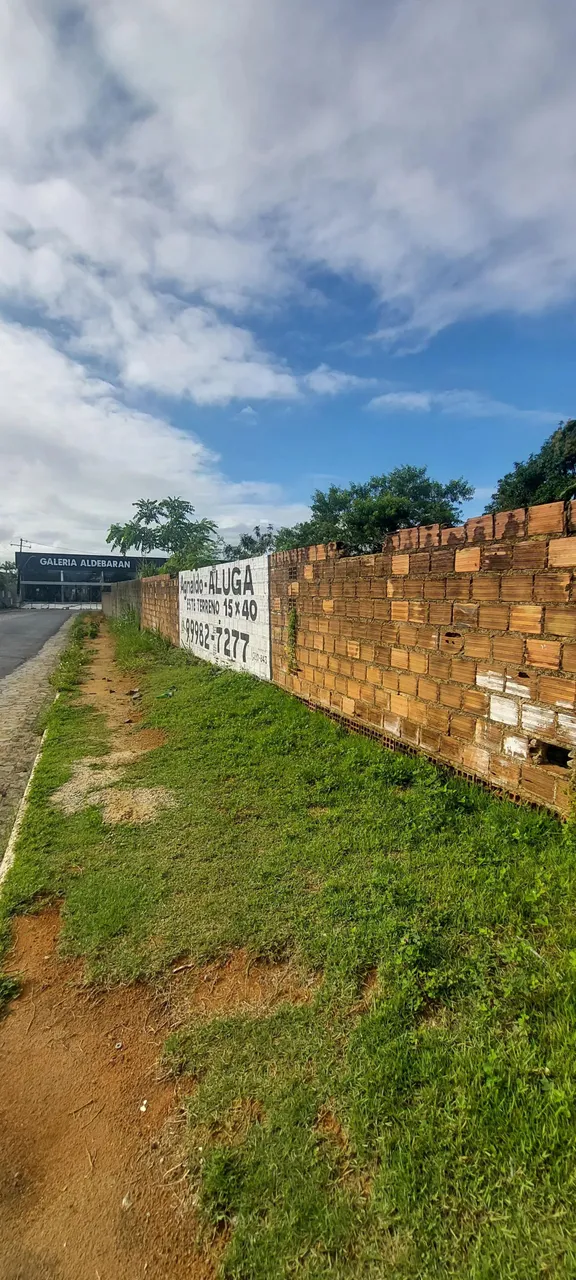 Imóvel para aluguel possui 450 metros quadrados em Antares - Maceió - AL