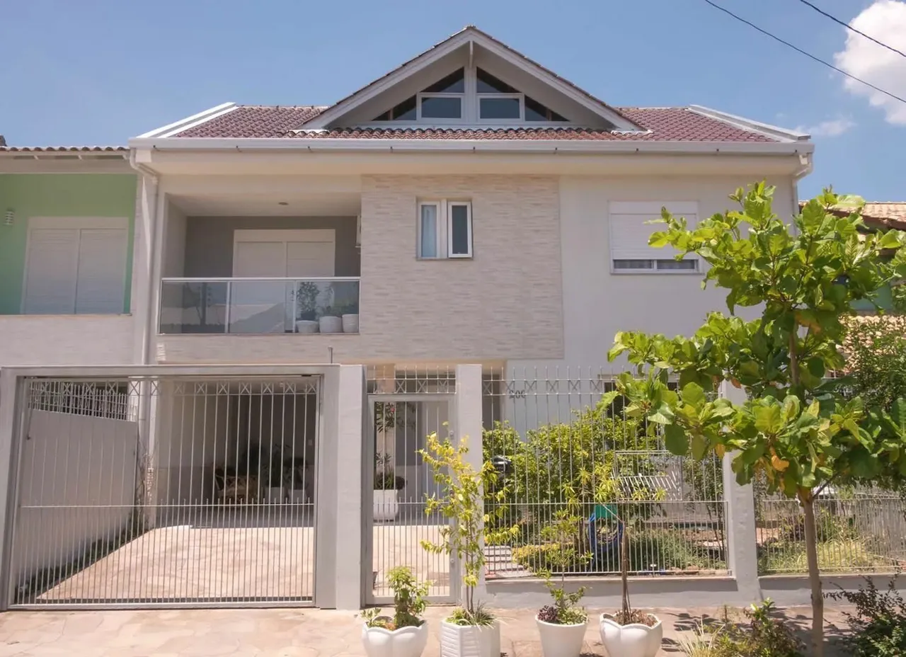 Casa de condomínio em Rua Corticeira - Hípica - Porto Alegre/RS