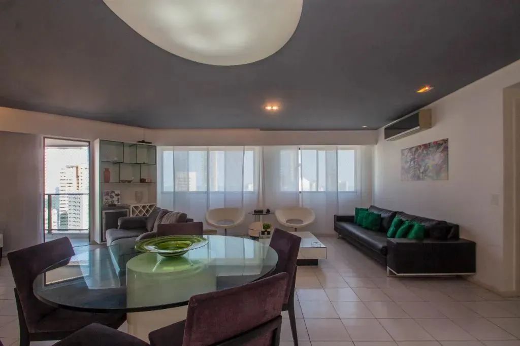 Apartamento em Boa Viagem com Vista Mar