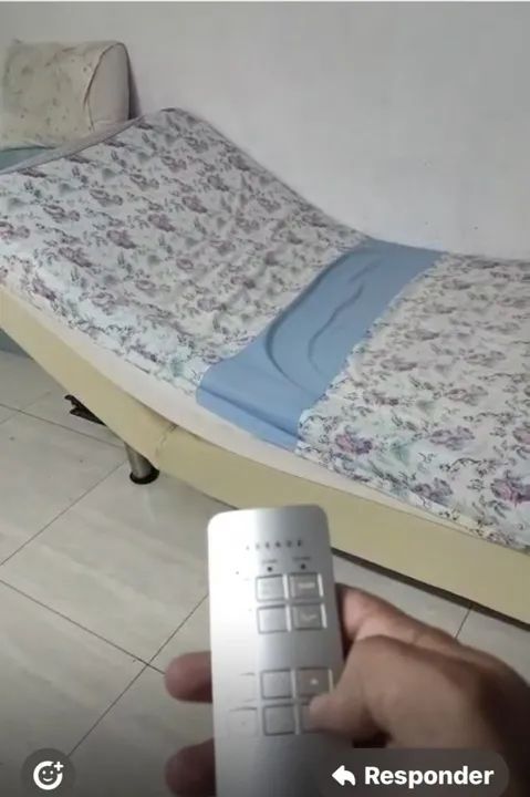 cama massageadora (troca hospitalar) , articulada e eletrica (tempur)+colchão+controle  - Foto 2