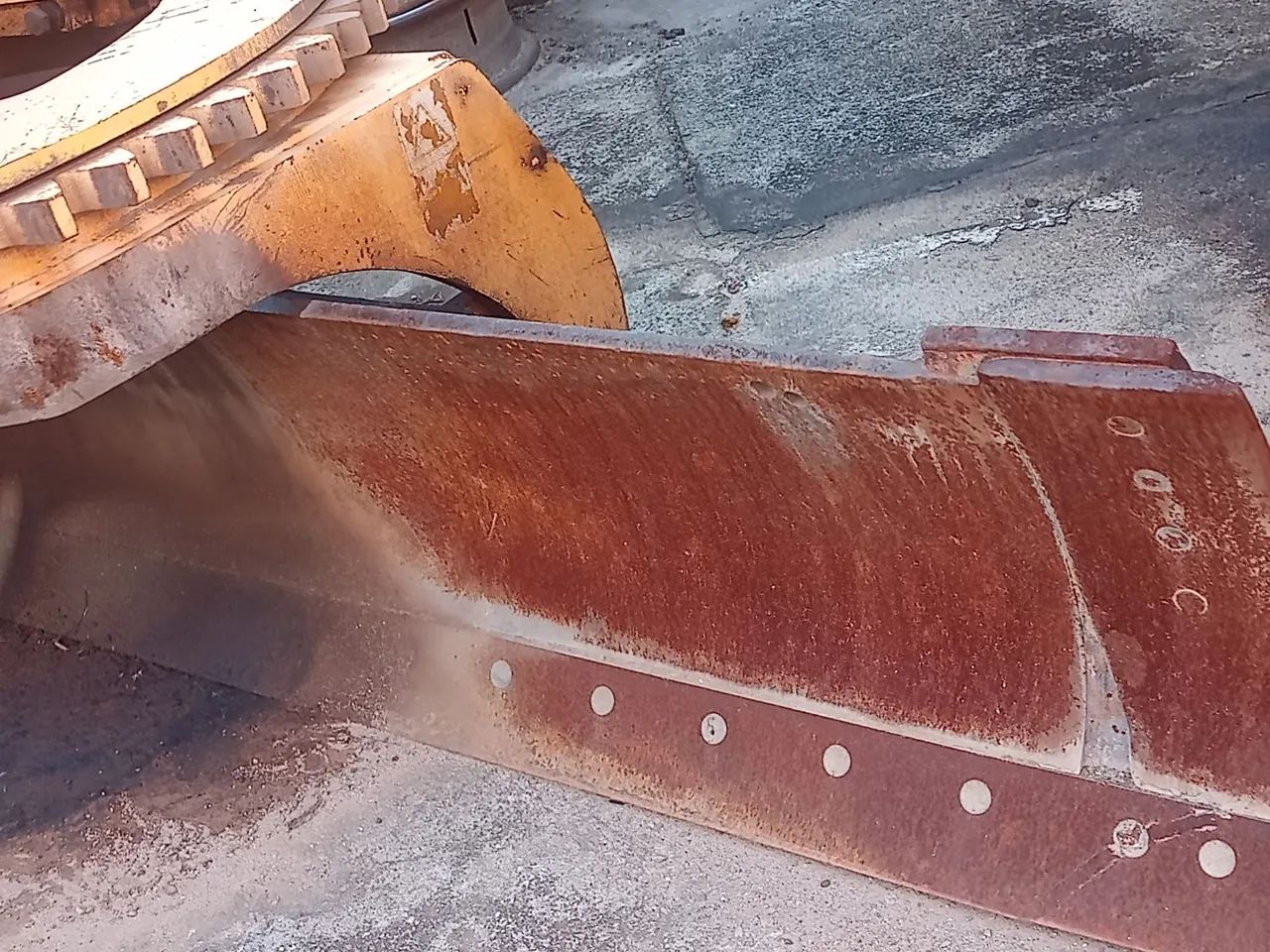 Motoniveladora New Holland RG140b 2008 - Foto 5