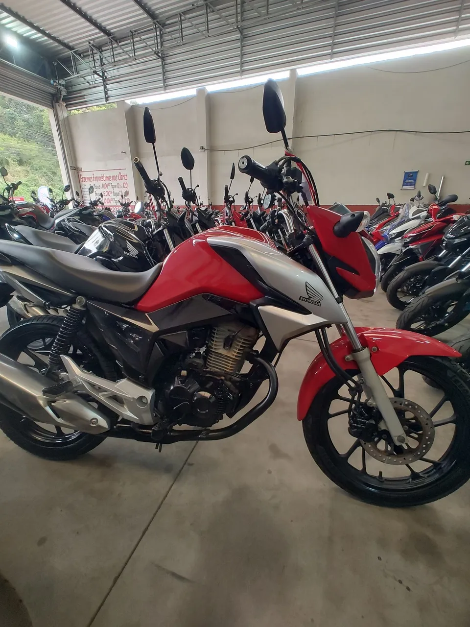 HONDA TITAN 160 VITORIA MOTORS