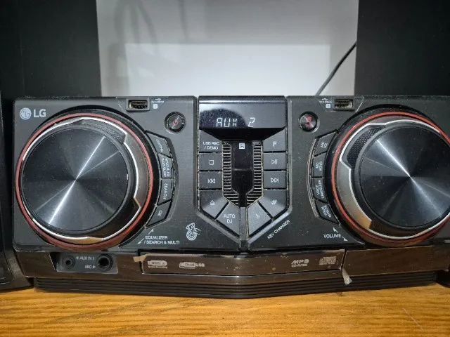 Mini System LG XBOOM CL65 950w - Foto 5