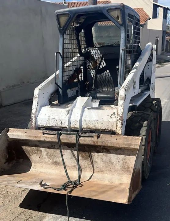 Mini Carregadeira Bobcat S130  - Foto 3