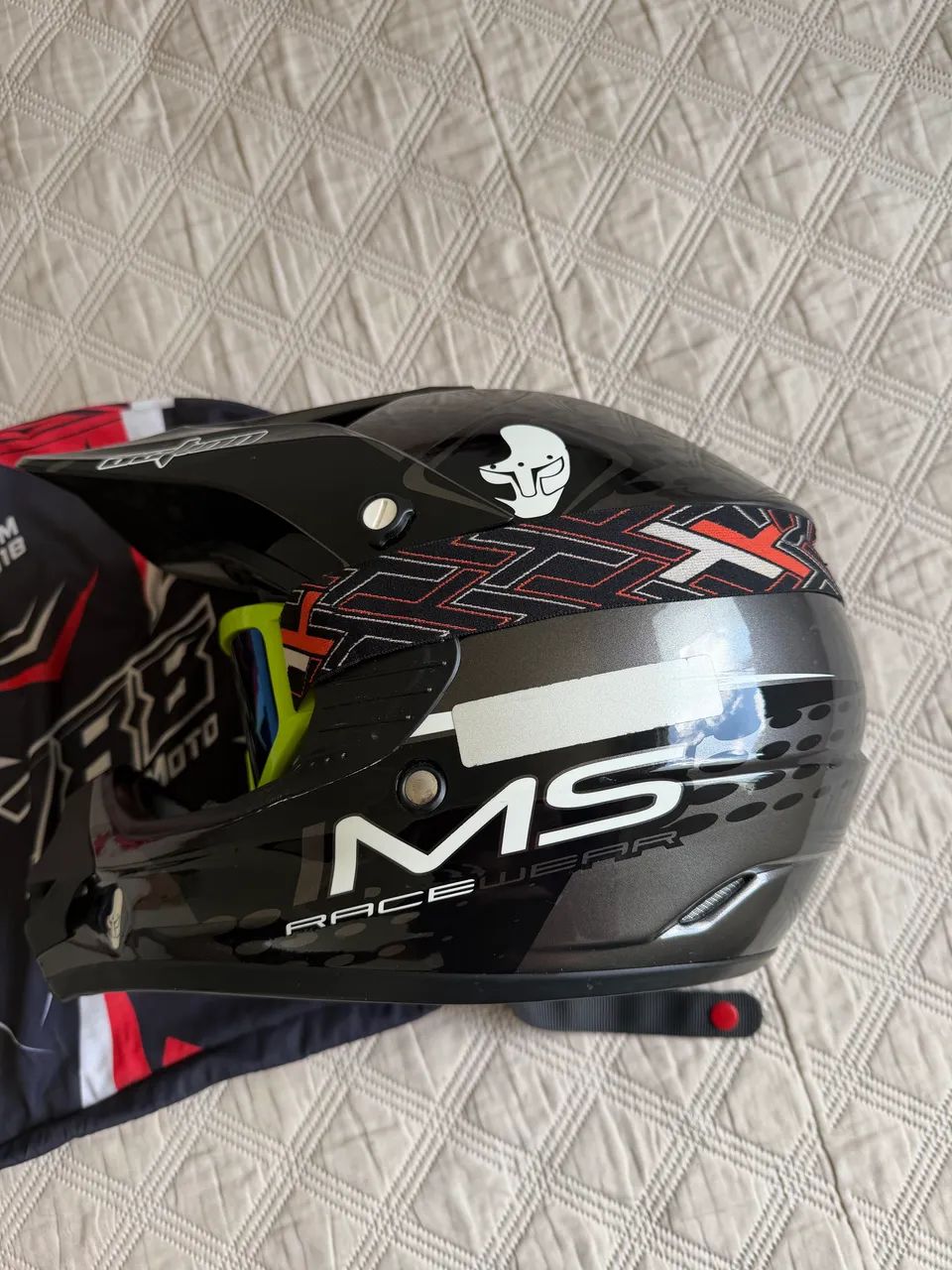 Capacete IMS com óculos  - Foto 2