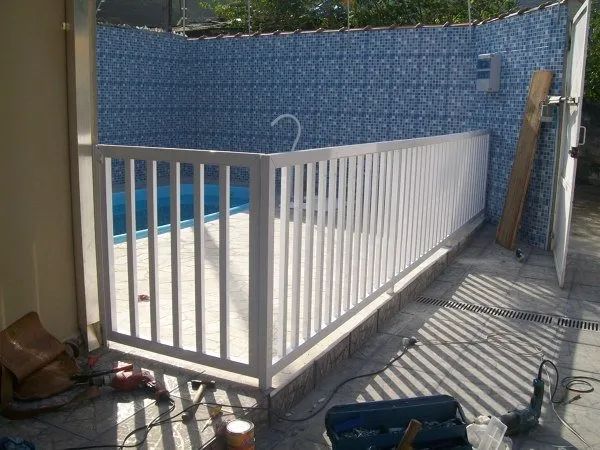 protecao de piscina em aluminio ou vidro temperado, cores e modelos, 12 x cartao - Foto 5