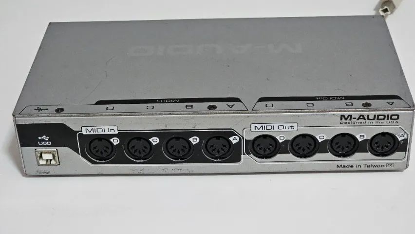 Placa Midi MAudio 4x4 - Foto 2