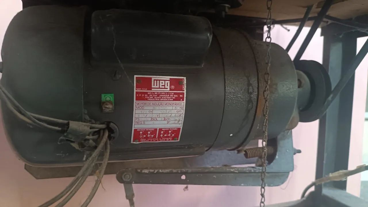 Máquina de Costura Overlock Chineizinha - Foto 4