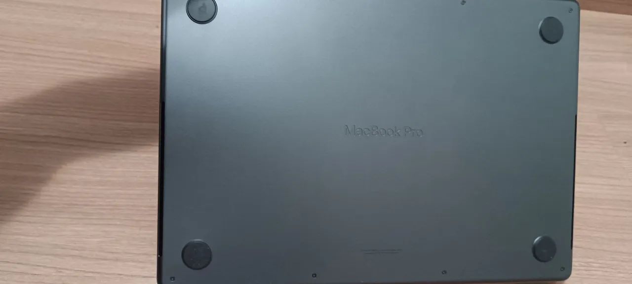 MacBook M3 Pro  36gb SSD 512 - Foto 3