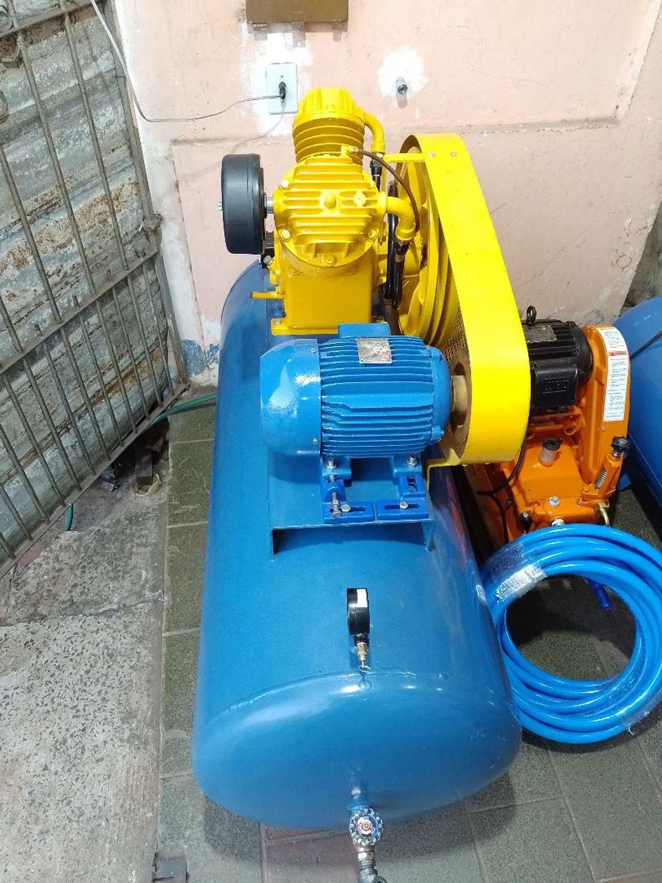 Compressor Schulz msv 20 pés 350l 175 libras  - Foto 2