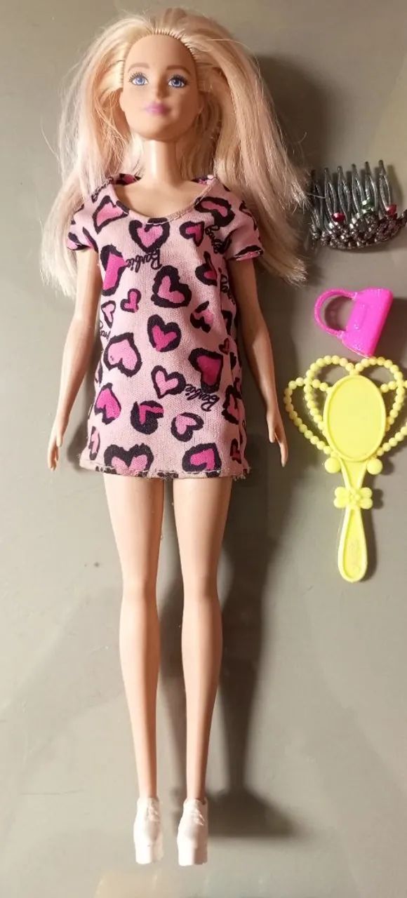 Boneca Barbie e acessórios 