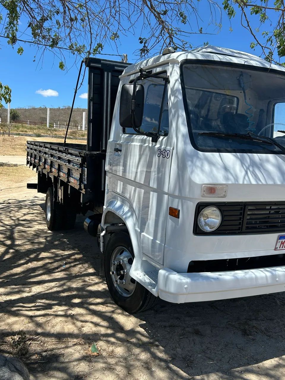 Caminhão Volkswagen 6 90 