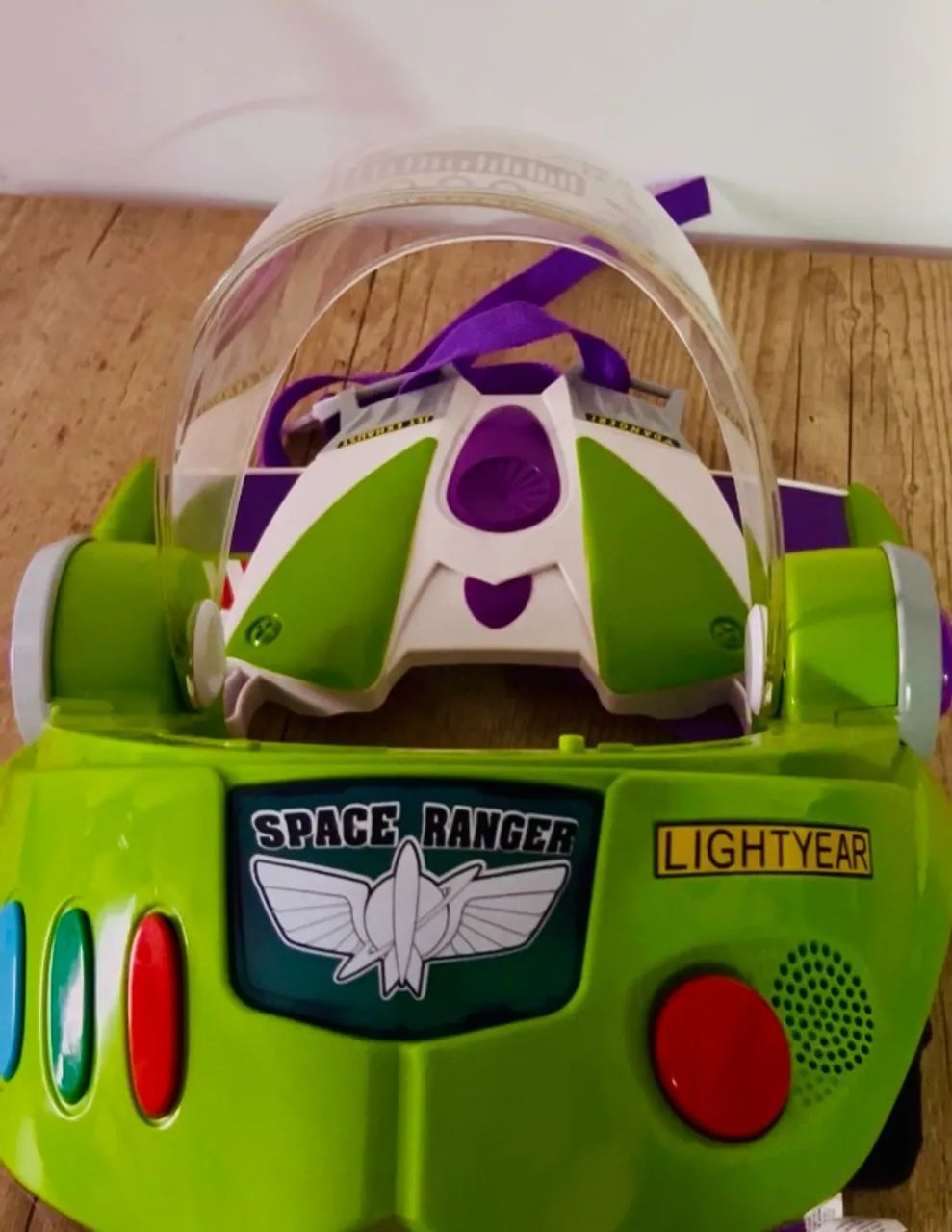 NAVE E CAPACETE DO BUZZ LIGHTYEAR TOY STORY Brinquedos e Jogos
