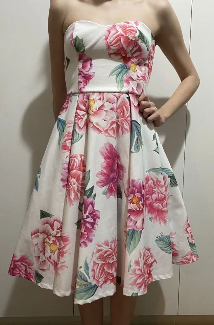 Vestido midi com saia bufante estampado Lança Perfume  - Foto 2