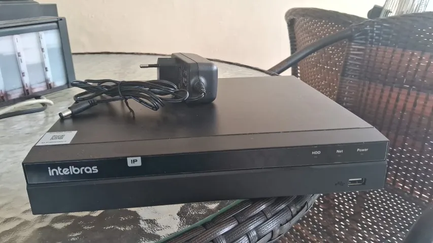 Gravador digital de vídeo NVR Intelbras NVD 1408