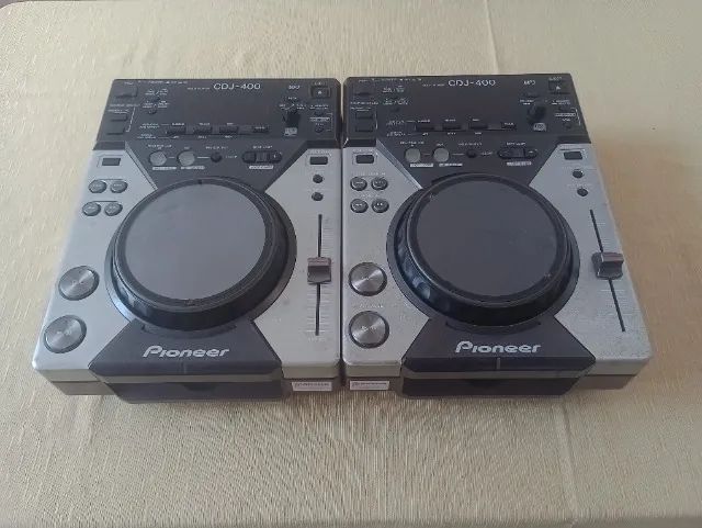 Par de CDJ 400 Pioneer! 2.200$ - Equipamentos e Acessórios de Som