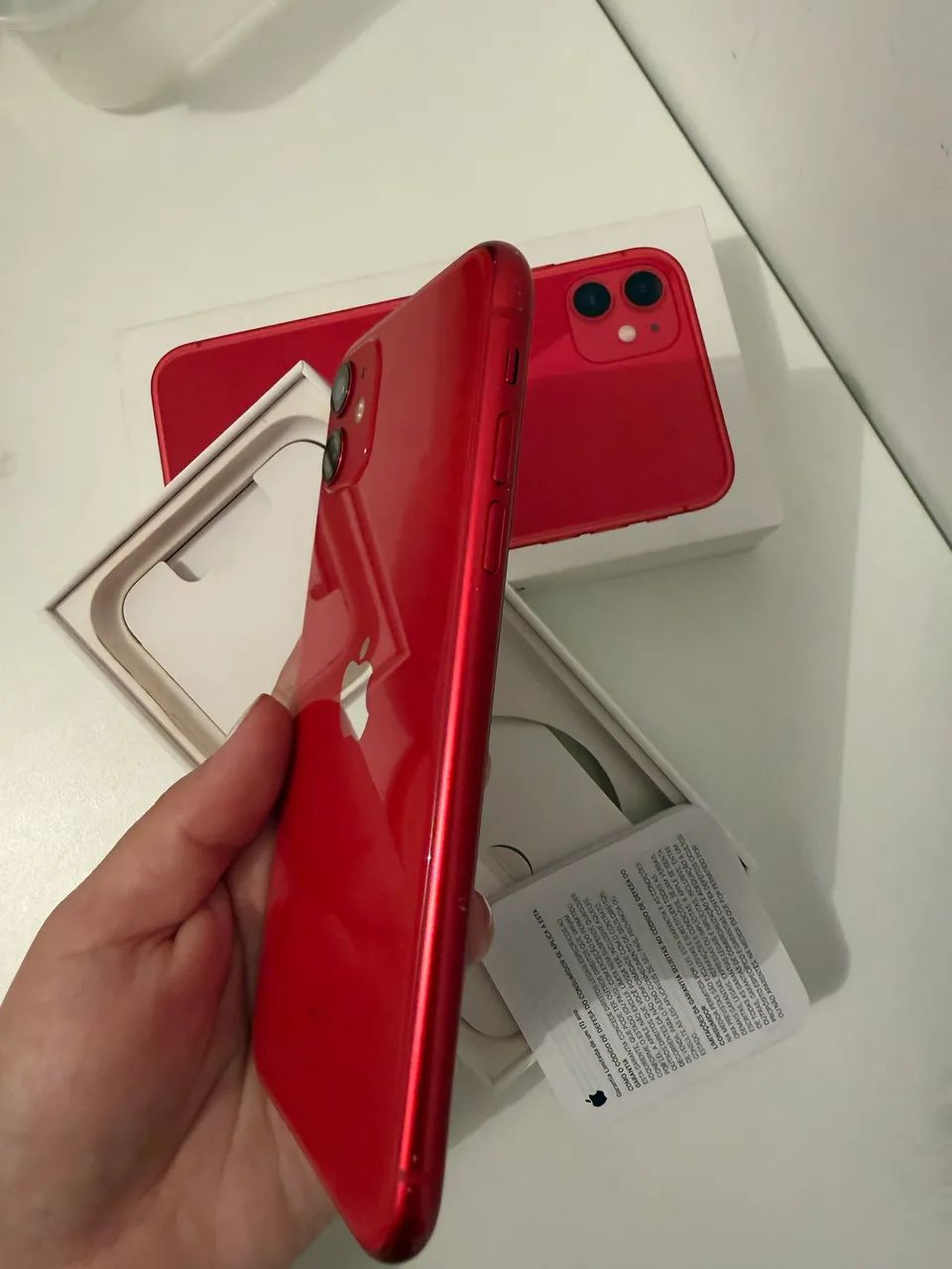 IPHONE 11 RED 64GB - Celulares e Smartphones - São Vicente, Itajaí