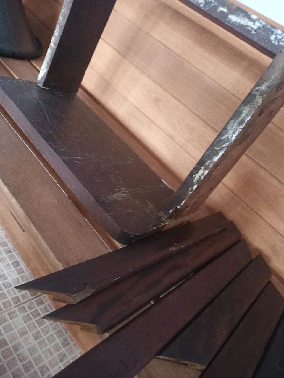 Caixilho para ar condicionado de janela 