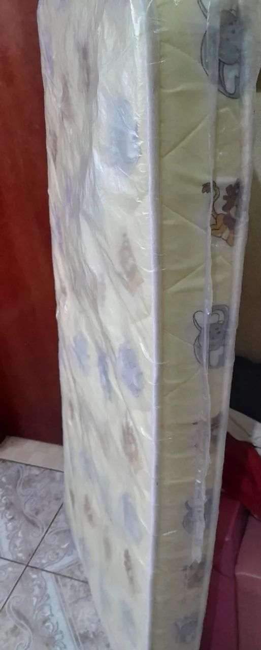 Vende se colchão infantil semi novo 130.rs - Foto 3