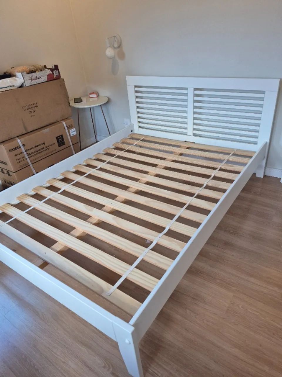 Cama com cabeceira branca - Foto 3