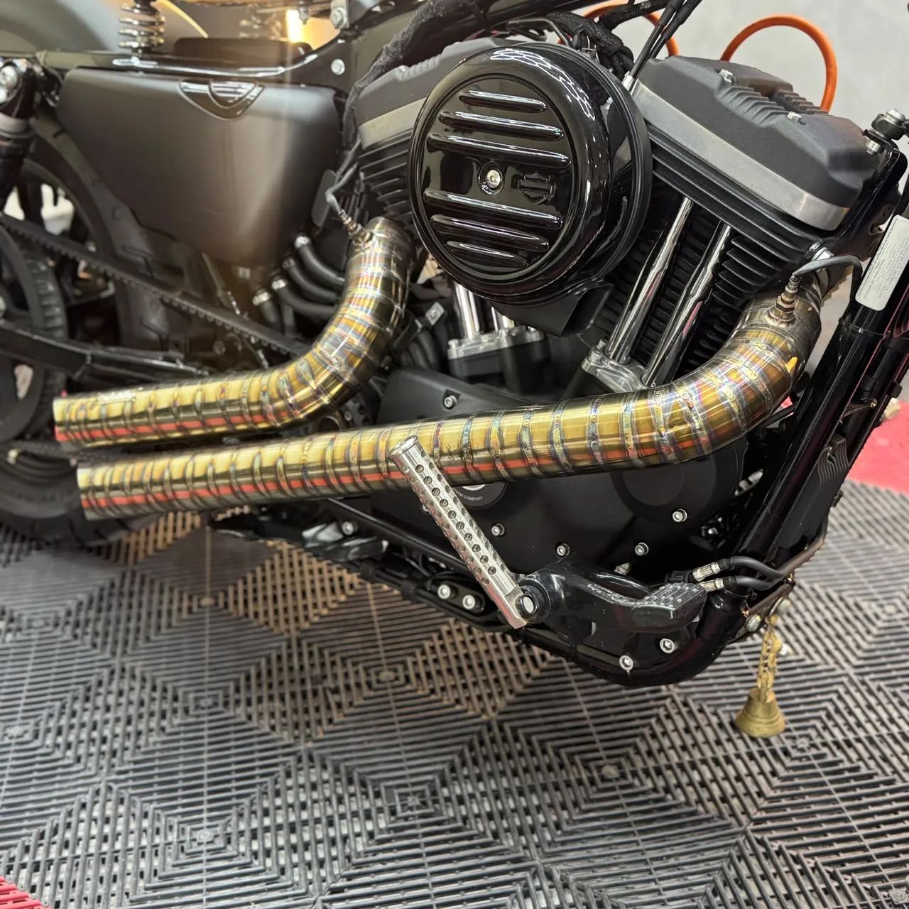 Harley-Davidson XL 883N IRON - Foto 5