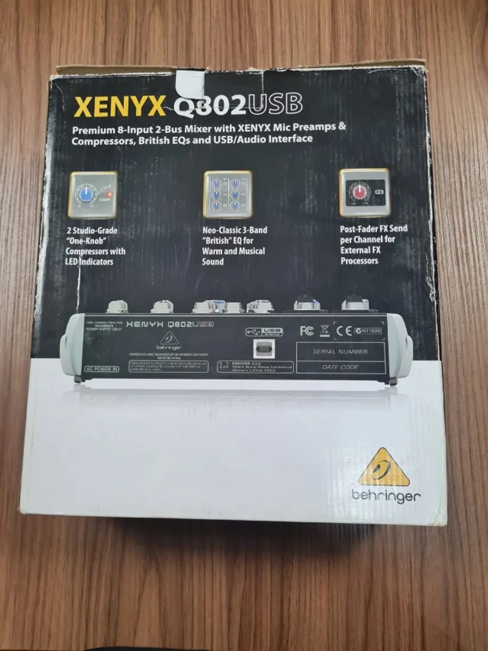 Mesa de som Behringer XENYX Q802USB Premium 8-Input 2-Bus - Foto 3