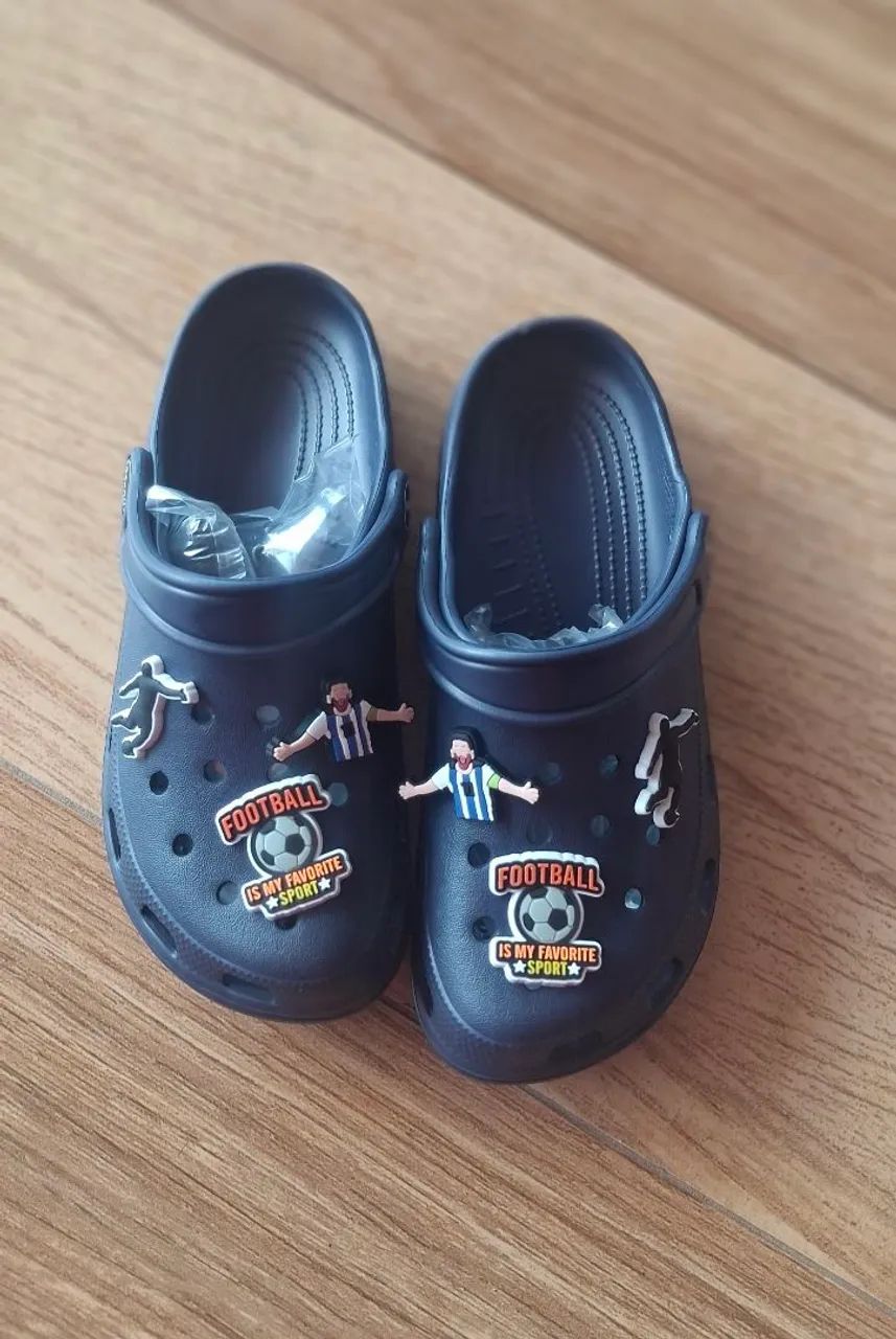 Crocs infantil para meninas e meninos - Foto 3