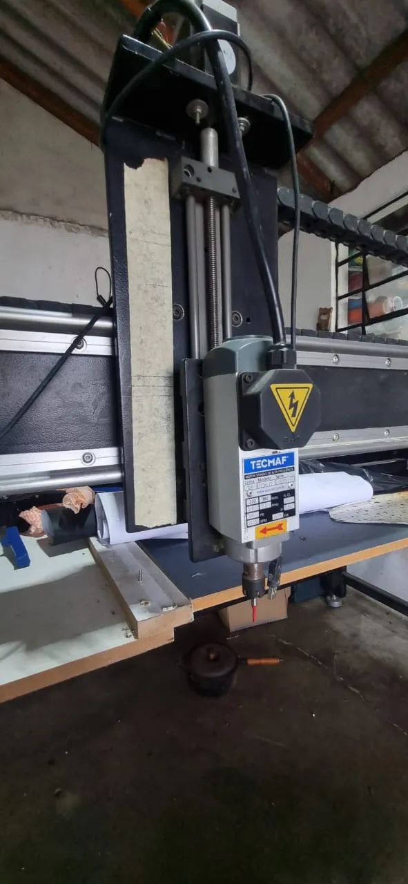 MÁQUINA ROUTER 220V 2mx3m - Foto 3