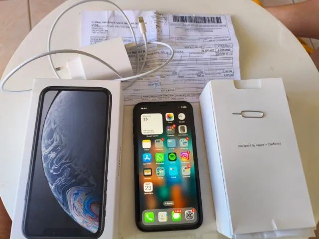 iPhone XR - 64GB