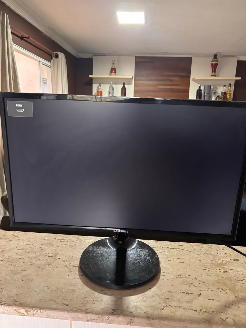 Monitor Samsung 24?     IPS/PLS Full HD HDMI 