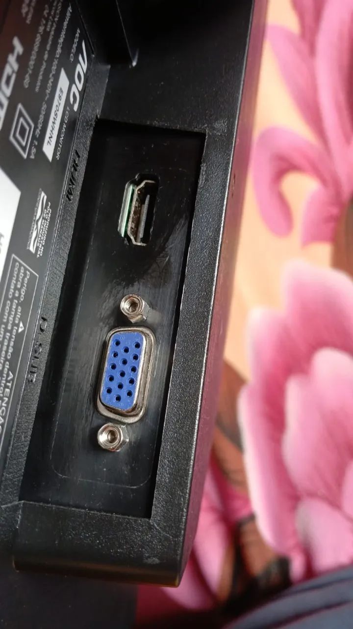 MONITOR 19 polegadas entrada HDMI e vga aceito cartão - Foto 5