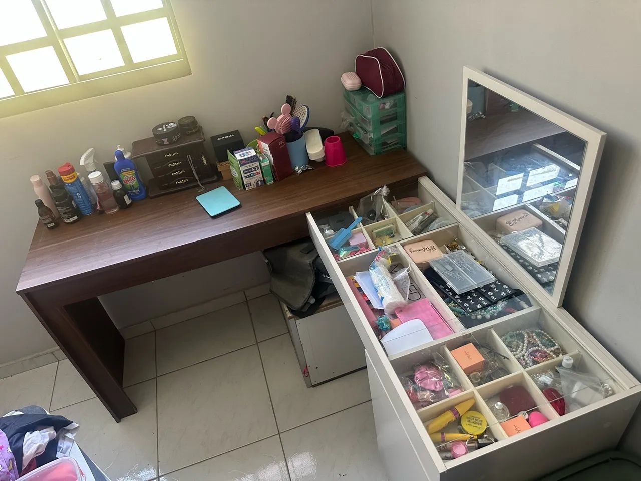 Penteadeira em L