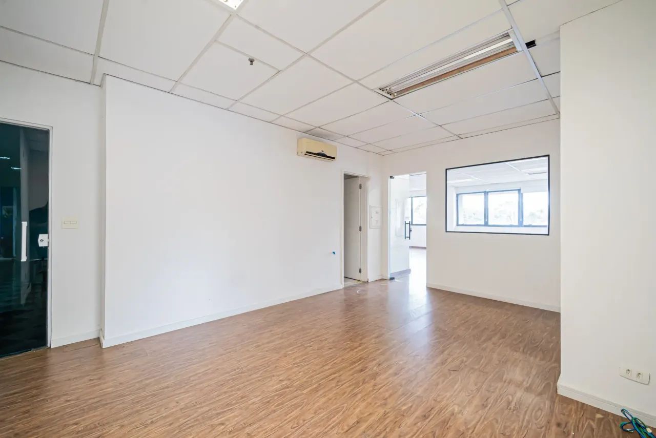 Sala Comercial para Locação em Santo Amaro  242m², 4 Banheiros e 4 Vagas - Foto 12