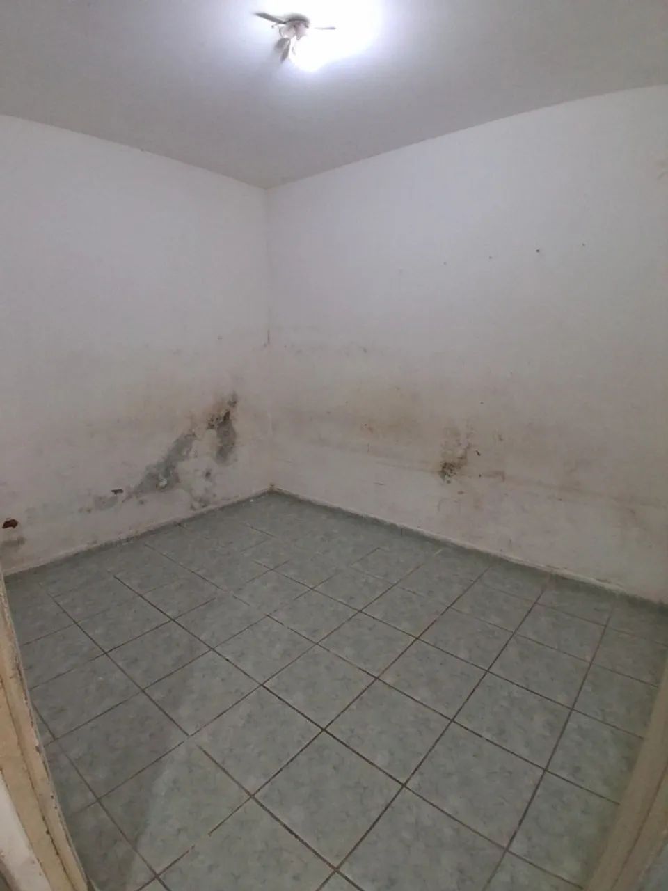Aluga-se casa 2 quartos Fundão  - Foto 2