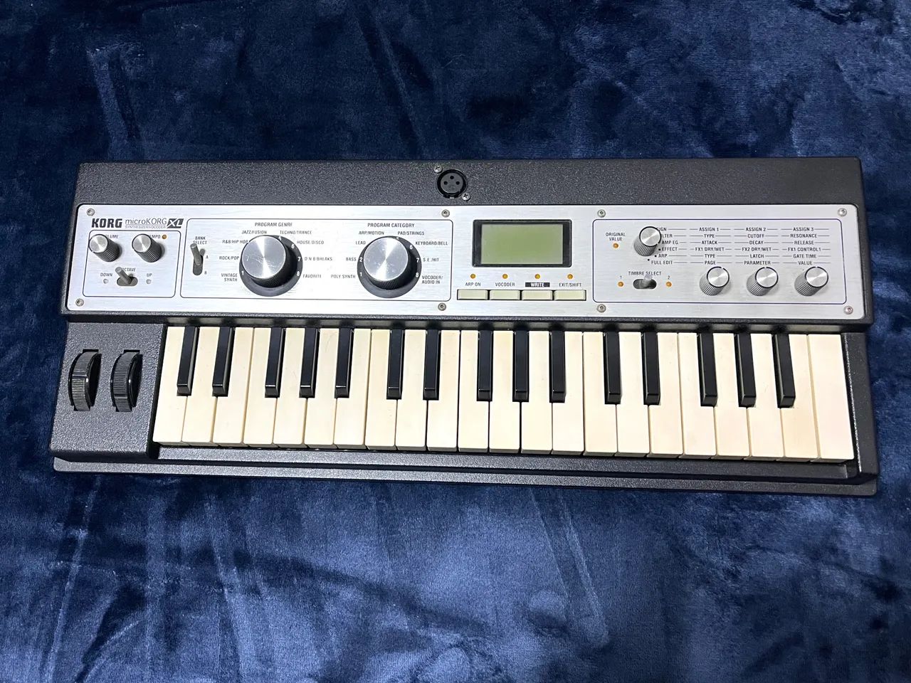 Korg MicroKorg XL c/ Microfone Original - Perfeito Estado - Foto 2