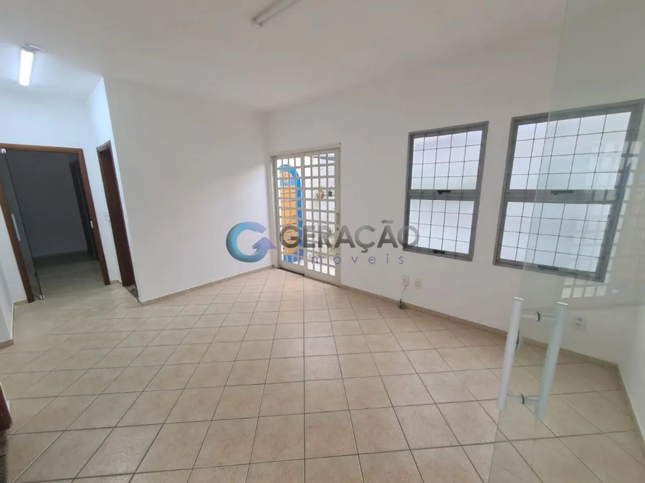 Sobrado comercial para venda com 3 banheiros e 217,00m² - No bairro Vila Ema - SJC - Foto 4